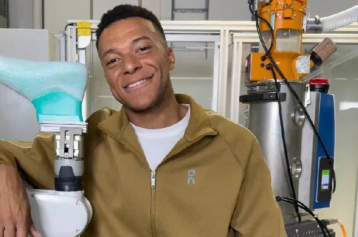 À CNN, Mbappé revela por que trocou a Nike pela On: “Evolução como pessoa”