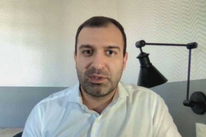 À CNN, presidente do Novo diz não temer cláusula de barreira