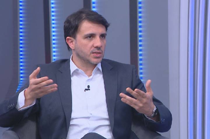 À CNN, Renan pede fim de cotas raciais: “Injustas” e atendem “classe média”