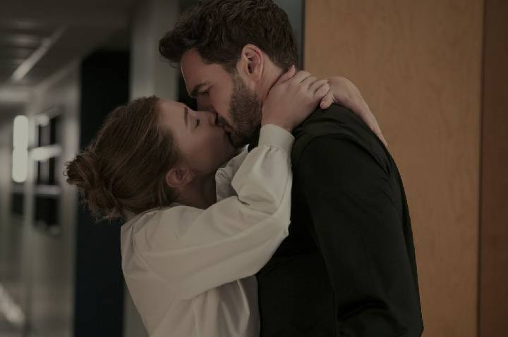“A Hipótese do Amor”: saiba o que esperar da adaptação