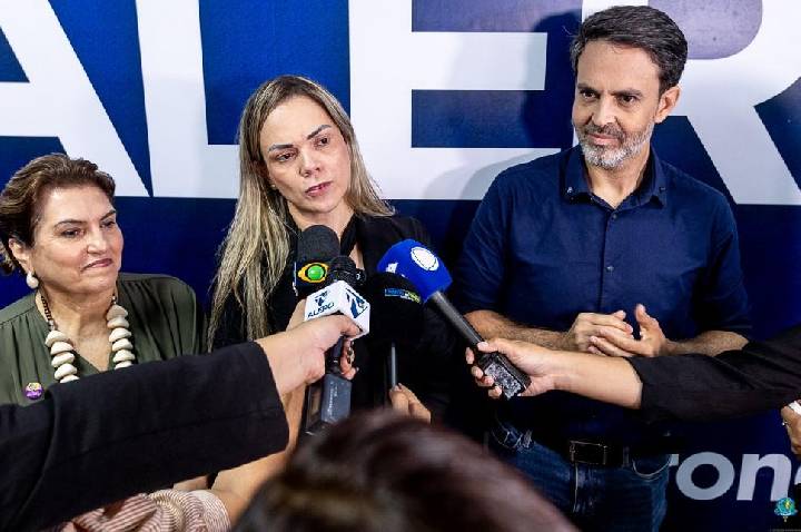 Alero recebe ministra das Mulheres para tratar da Casa da Mulher Brasileira