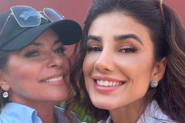 Amigas de longa data, Paula Fernandes reencontra Shania Twain: “Referência”