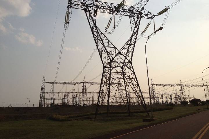 Análise: Bandeira amarela na conta de luz em maio pressionará inflação