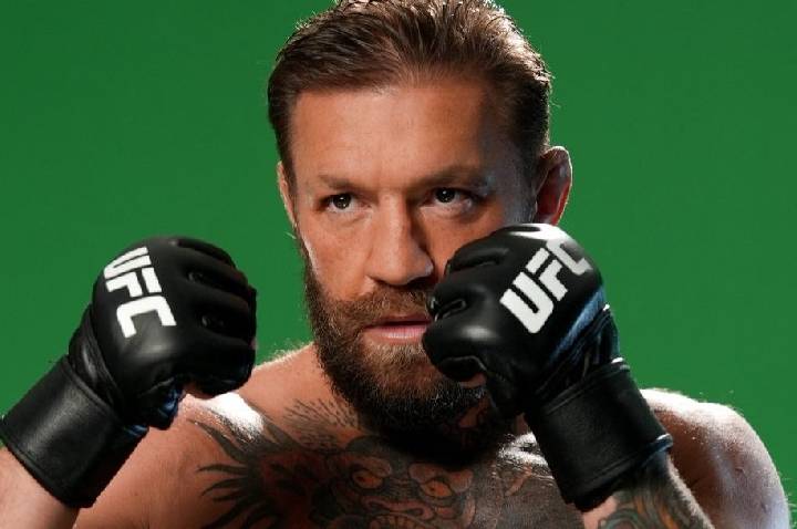 Após longa espera, McGregor retorna ao octógono; saiba tudo do UFC 329