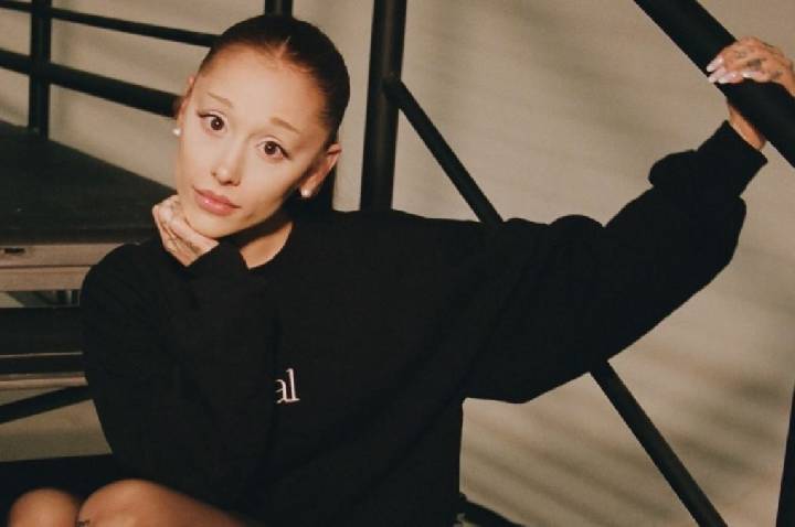 Ariana Grande esclarece se afastamento da carreira tem relação com ataques