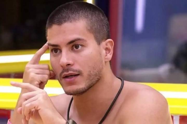 Arthur Aguiar quebra silêncio sobre ordem de despejo: “Não tem mais limite”