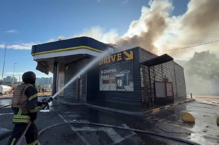 Ataque da Rússia com drones atinge posto de gasolina na Ucrânia