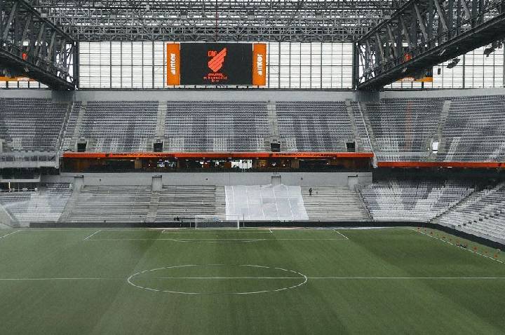 Athletico-PR x Grêmio: escalações e onde assistir ao jogo do Brasileirão
