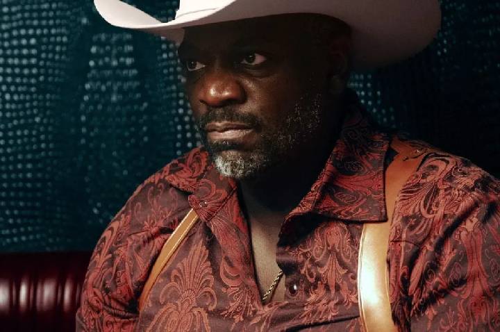 Ator treinou sotaque por nove meses para viver personagem em “Euphoria”