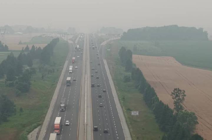 Autoridade do Canadá rebate críticas de Trump sobre incêndio florestal