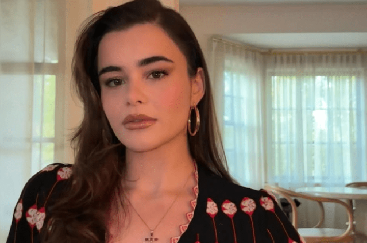 Barbie Ferreira revela por que nunca namorou famosos