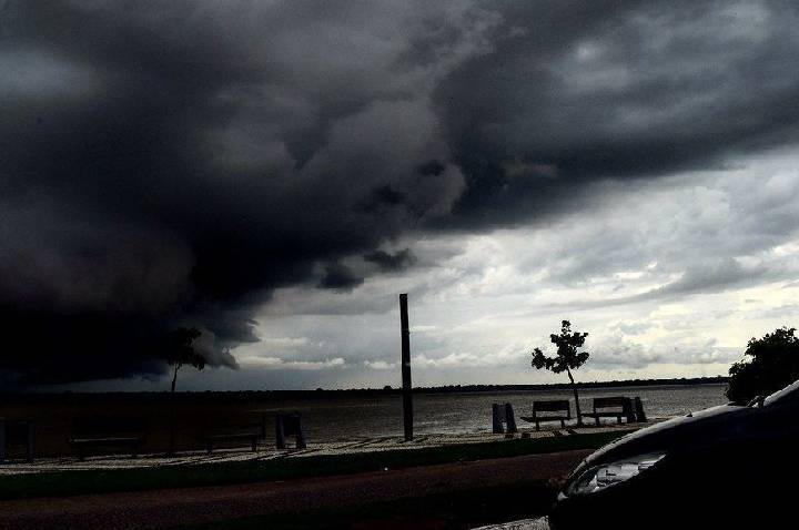 Belém tem semana marcada por chuvas; veja previsão do tempo
