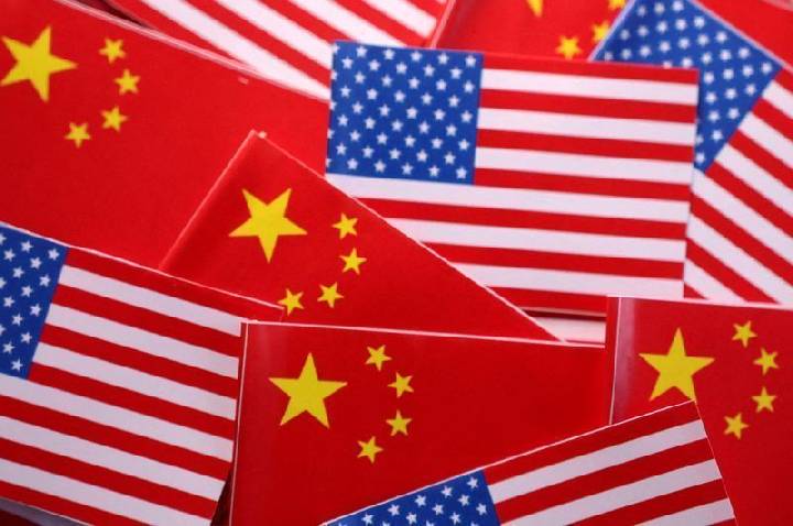 Bessent: EUA e China podem remover taxas de setores e ampliar comércio