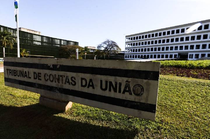 Bruno Dantas indica a ministros que deixará TCU