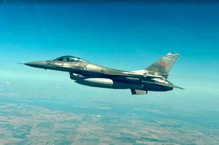 Caça da Otan abate drone que violou espaço aéreo da Romênia