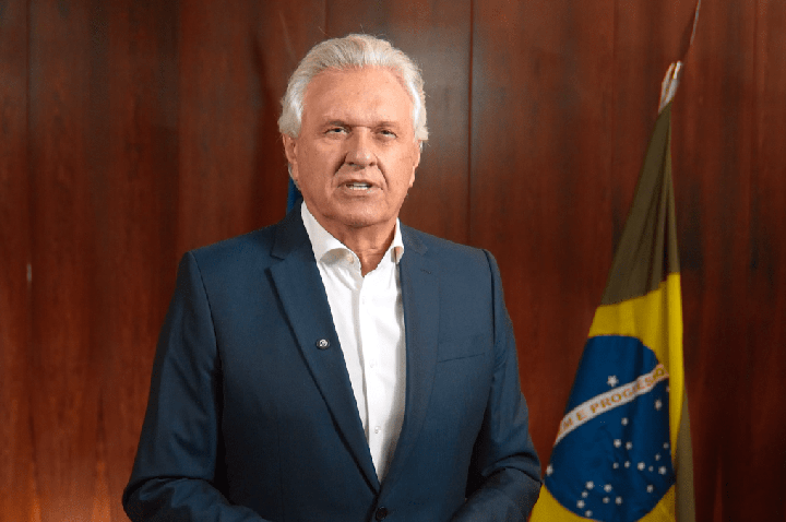 Caiado critica candidatura de Flávio: “O barco está afundando”