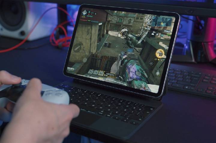Call of Duty, For the King e CrossCode chegam grátis ao PlayStation Plus