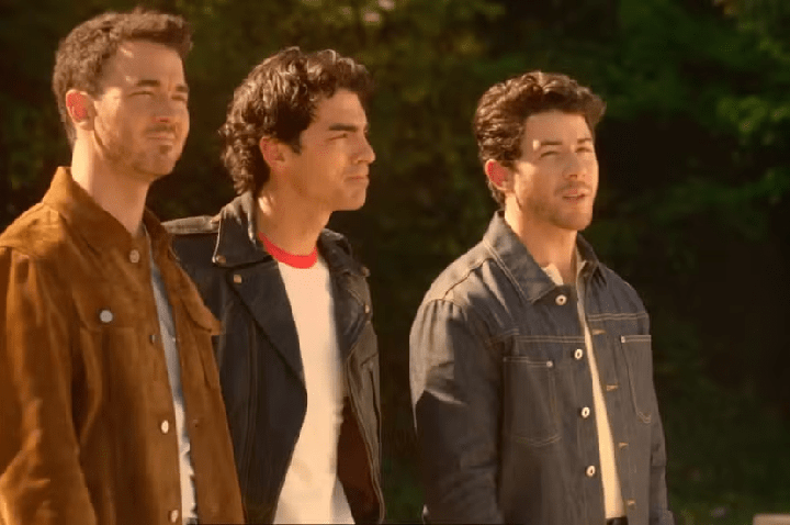 “Camp Rock 3”: sequência estreia nesta sexta-feira (14) no streaming
