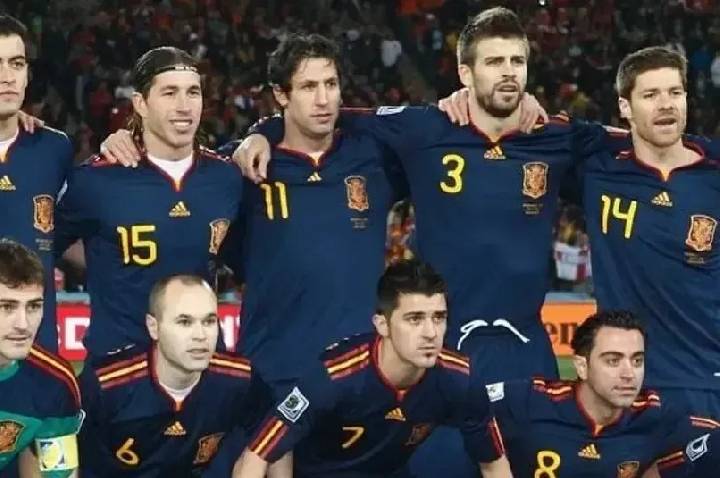 Campeão da Copa pela Espanha pede ajuda a Trump após ser barrado da final