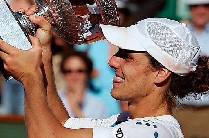 Campeão de Roland Garros disputa presidência de clube da Argentina