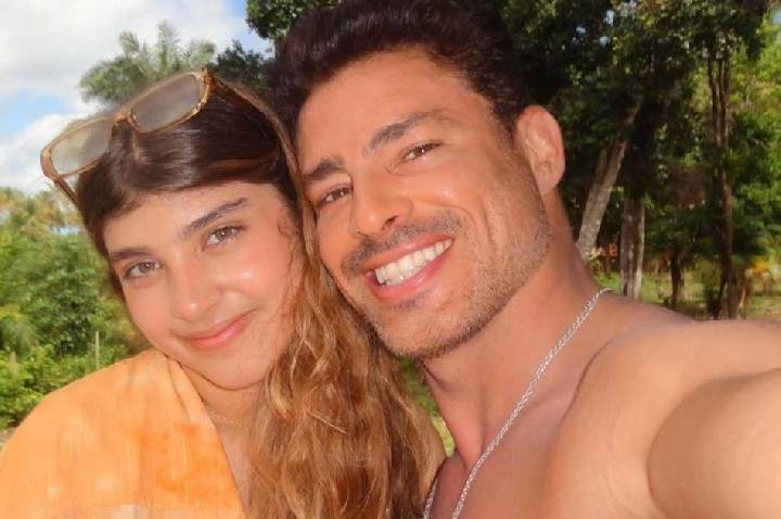 Cauã Reymond se declara para Sofia, filha adolescente com Grazi Massafera