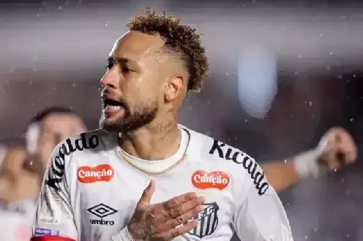 CBF adota cautela com lesão de Neymar e jogador passará por novos exames