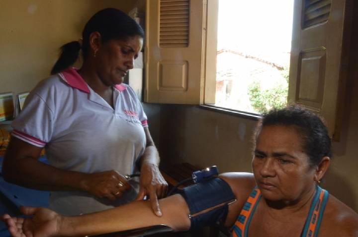 CCJ do Senado aprova aposentadoria especial para agentes de saúde