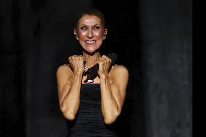 Céline Dion retorna aos palcos em Paris após quase 6 anos de pausa