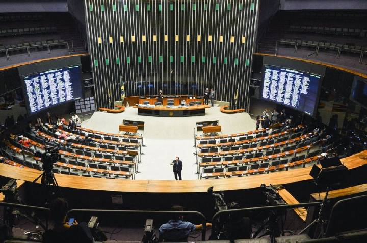 “Centrão” é essencial para a governabilidade, diz especialista