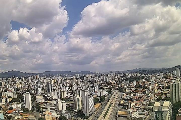 Céu aberto e baixa umidade: veja previsão para semana em Belo Horizonte
