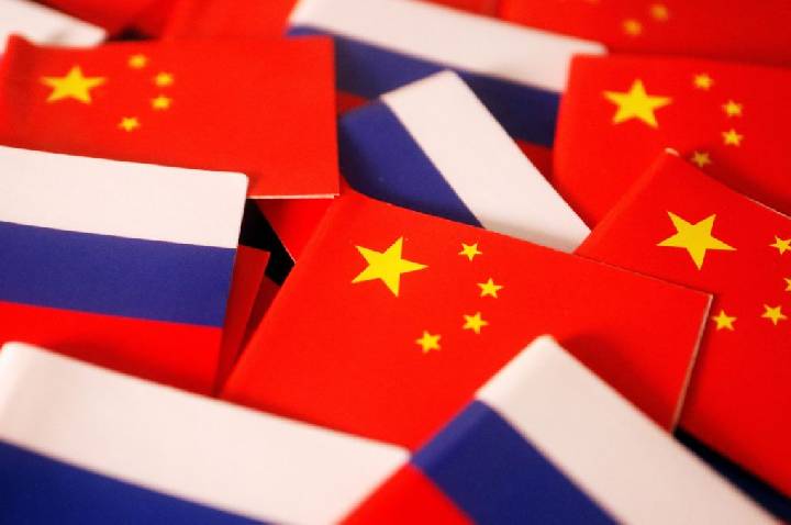 China e Rússia oferecem alternativas aos EUA regionalmente, diz Pfeifer