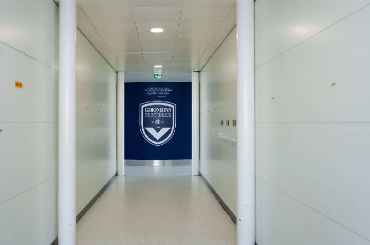 Clube tradicional da França é vendido por R$ 6 e assume dívida milionária