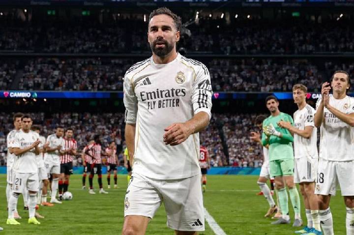Com gol de Mbappé e homenagem a Carvajal, Real Madrid vence Athletic Bilbao