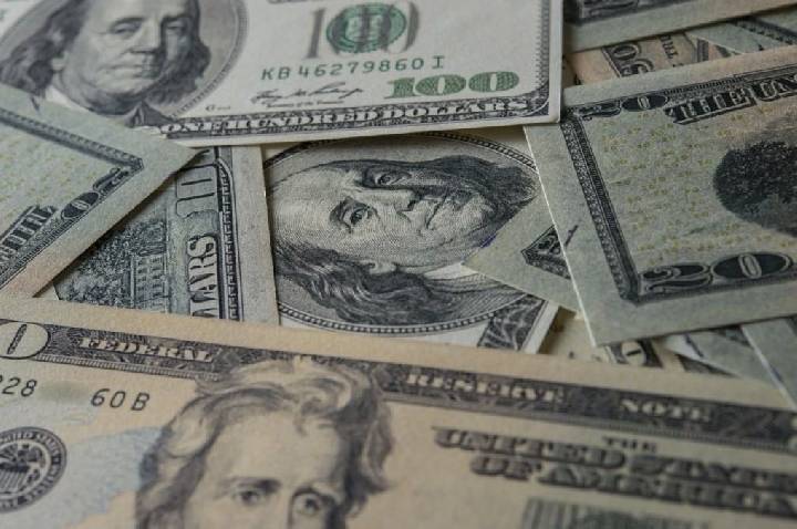 Converter dólar em real: como fazer a melhor escolha e pagar menos taxas