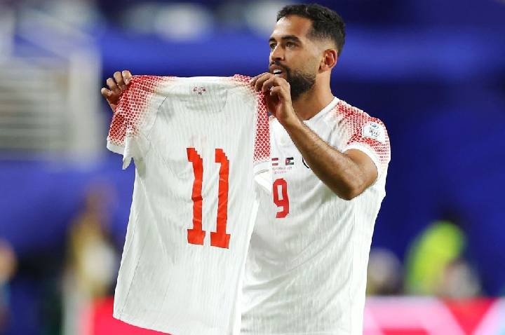 Copa: Atacante faz primeiro gol da Jordânia na história e presta homenagem