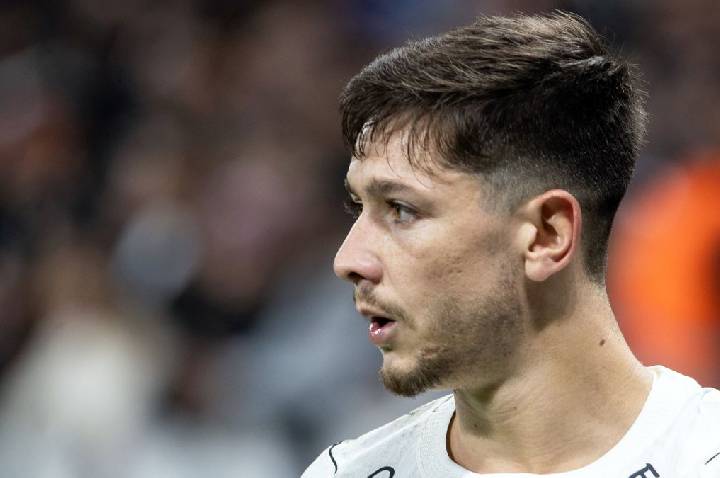 Corinthians perde titular para jogo contra o Remo