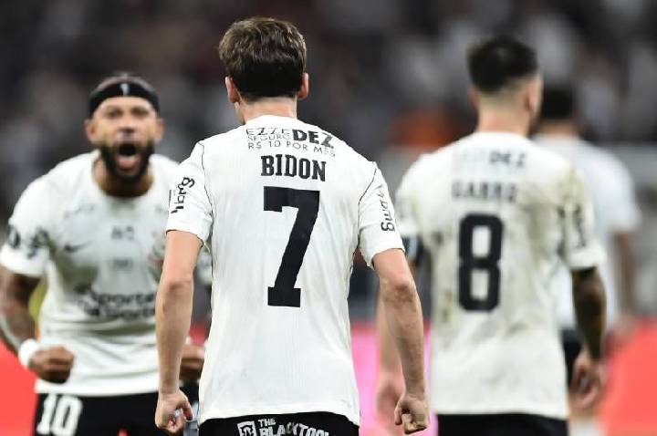 Corinthians tem premiação milionária com vaga nas quartas da Libertadores