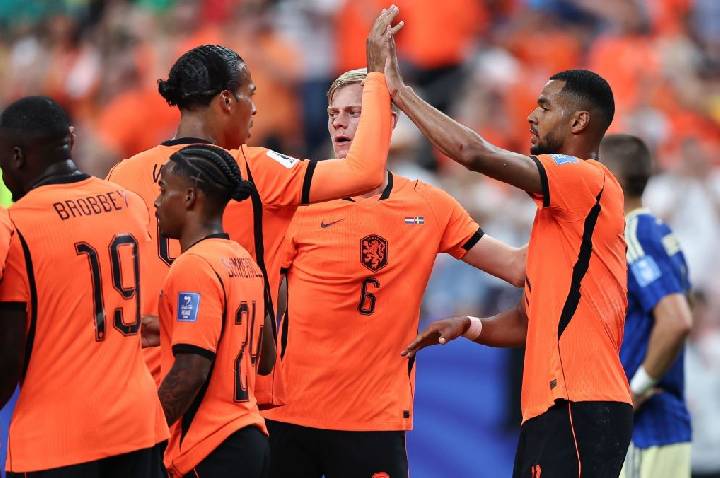 Craque da Holanda na Copa, Gakpo perde o filho durante gravidez da namorada