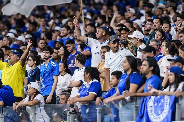 Cruzeiro esgota ingressos para duelo contra o Flamengo na Libertadores