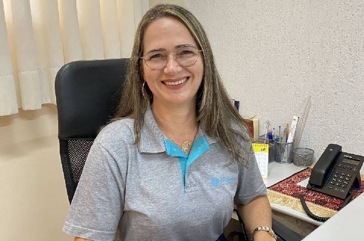 De bolsista a diretora: a volta à escola que mudou uma trajetória