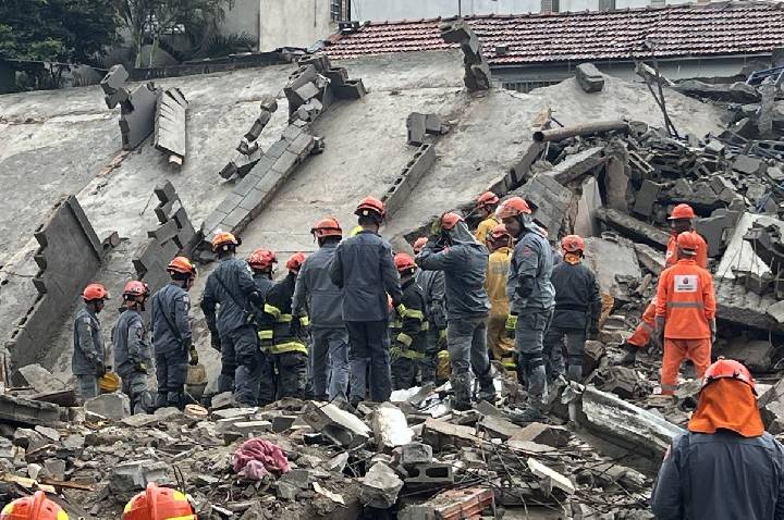 Desabamento de prédio em construção deixa dois mortos em São Paulo