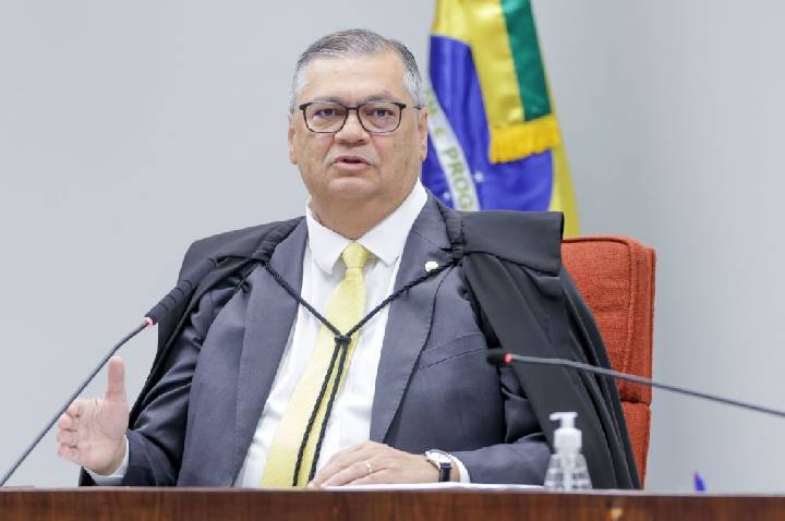 Dino defende Inquérito das Fake News e diz que ações complexas exigem tempo