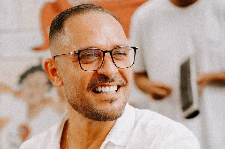 Diogo Nogueira cancela shows após problemas de saúde; entenda