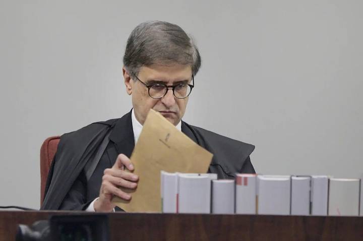 Dois votos contrários à investigação de Gonet no Caso Master no Conselho do MPF