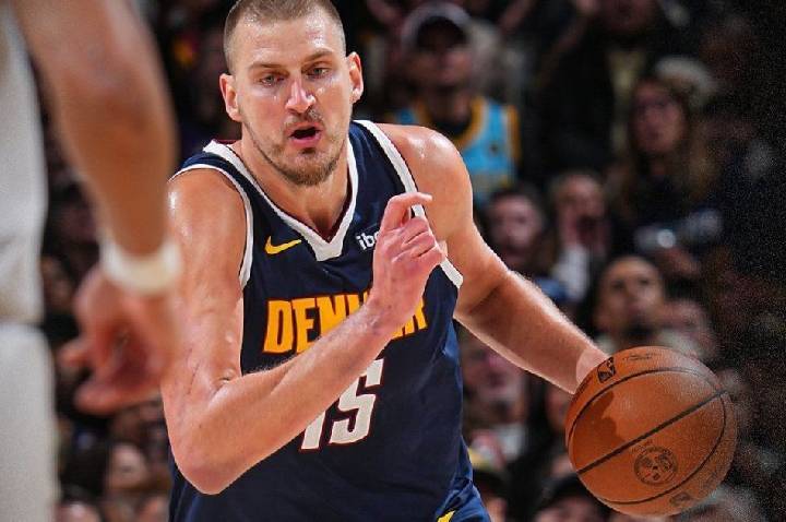 Dono do Panathinaikos quer levar Nikola Jokic para a Grécia
