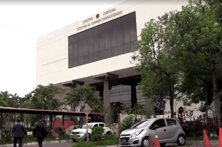 El Salvador julga mais de 400 supostos líderes de gangues por 47 mil crimes