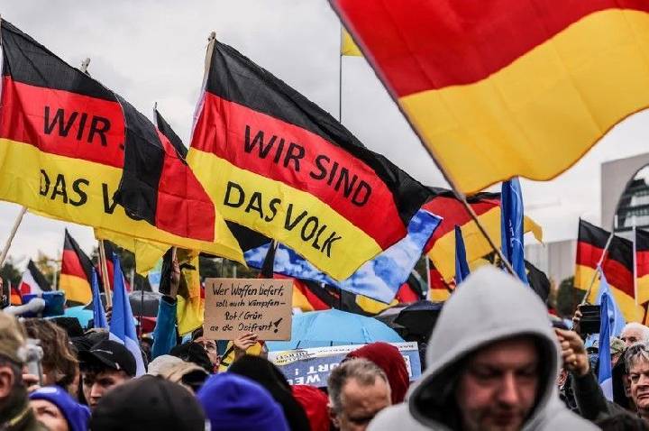 Eleições alemãs: AfD lidera em mais um estado e esquerda avança em Berlim