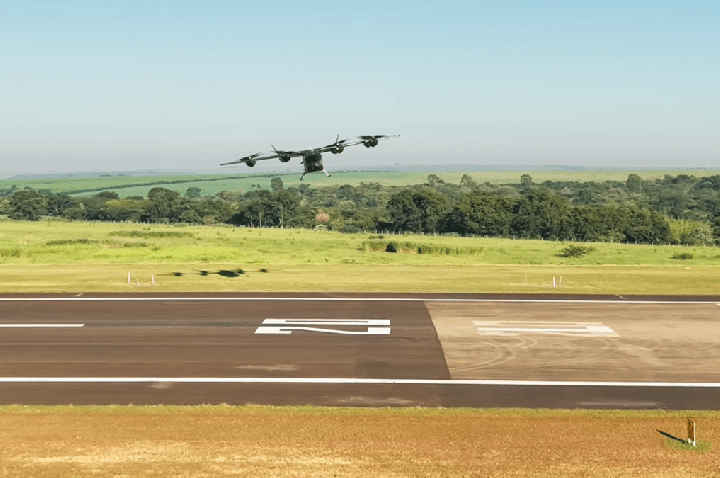 Embraer assina carta de intenções para fornecer até 30 “carros voadores”