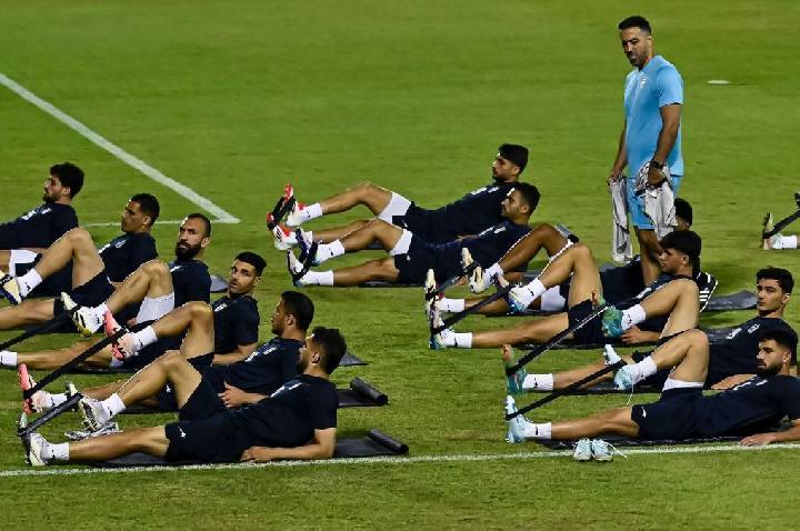 Emirados Árabes devem ir à Copa caso Irã desista, diz jornal