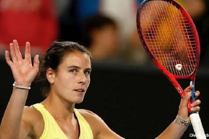 Emma Navarro revela problemas de saúde e encerra temporada